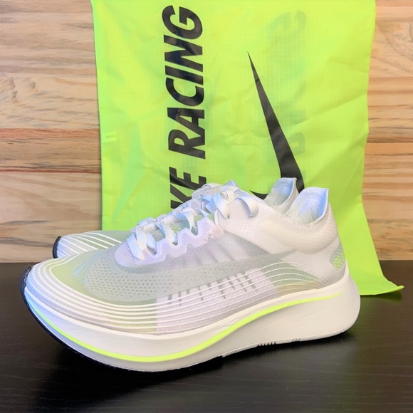 zoom fly sp volt glow